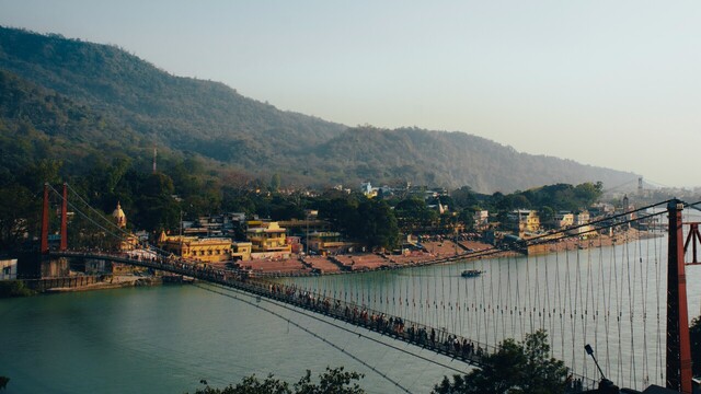 famous bridge of rishikesh over the river